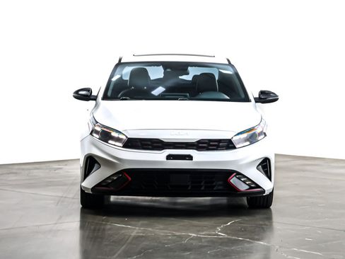 Used 2023 Kia Forte GT-Line w/ GT-Line Premium Package image 4