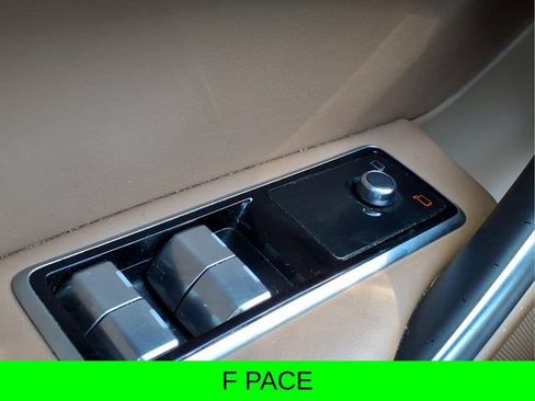 Used 2021 Jaguar F-PACE S AWD/4WD image 17