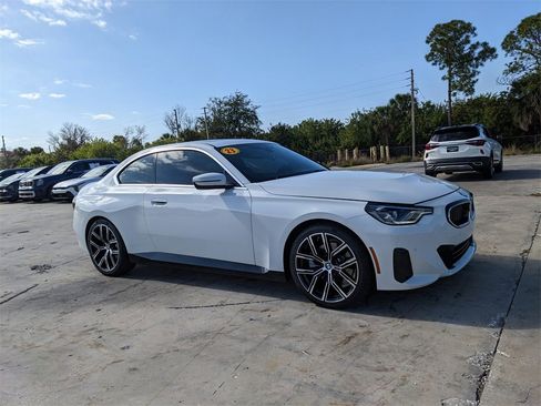 Used 2023 BMW 230i Coupe w/ Premium Package image 3