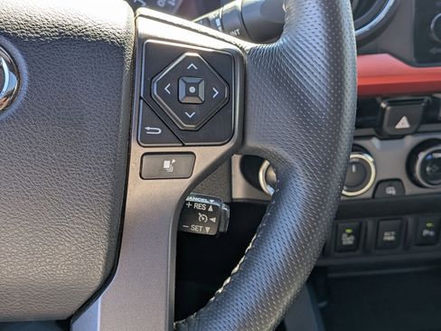 Used 2017 Toyota Tacoma 4x4 Double Cab image 15