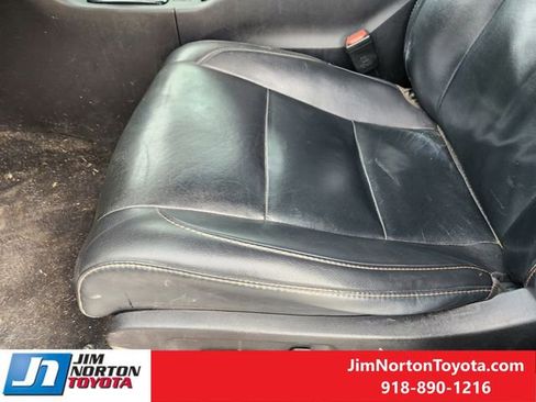 Used 2019 Toyota Highlander XLE image 27