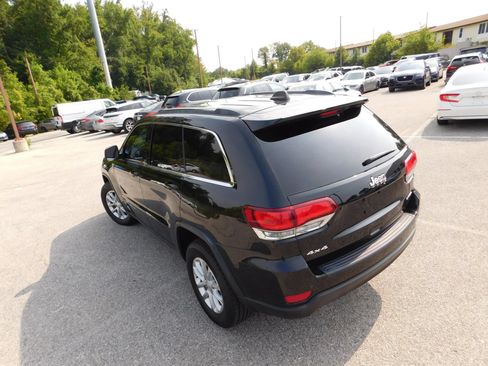 Used 2021 Jeep Grand Cherokee Laredo AWD/4WD image 8