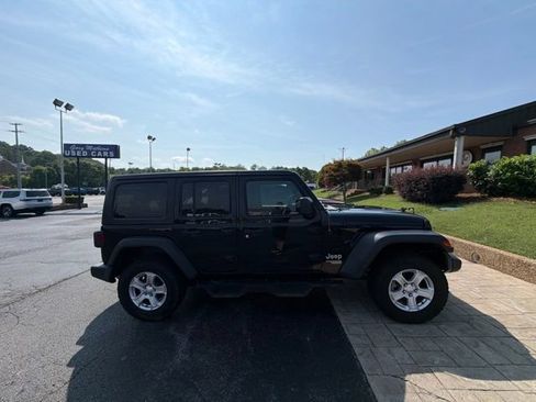 Used 2020 Jeep Wrangler Unlimited Sport S AWD/4WD image 10