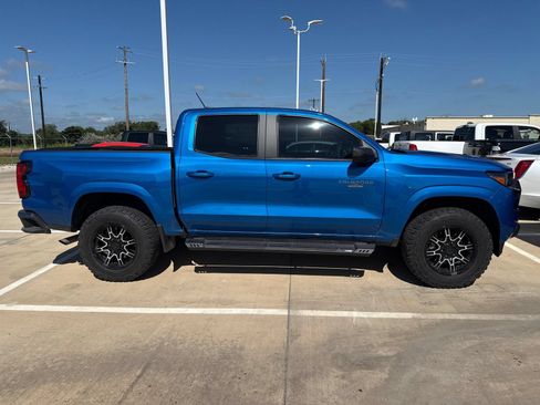 Used 2023 Chevrolet Colorado LT w/ LT Convenience Package II RWD image 5