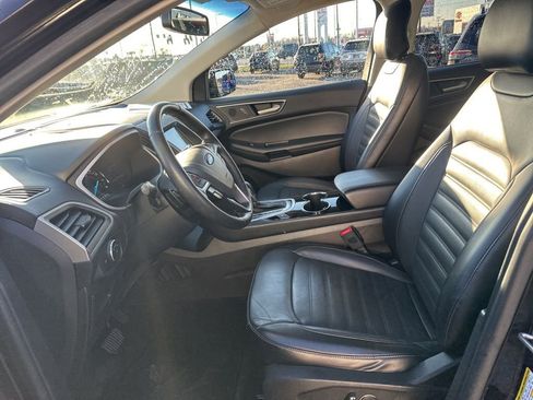 Used 2017 Ford Edge SEL w/ Equipment Group 201A image 9