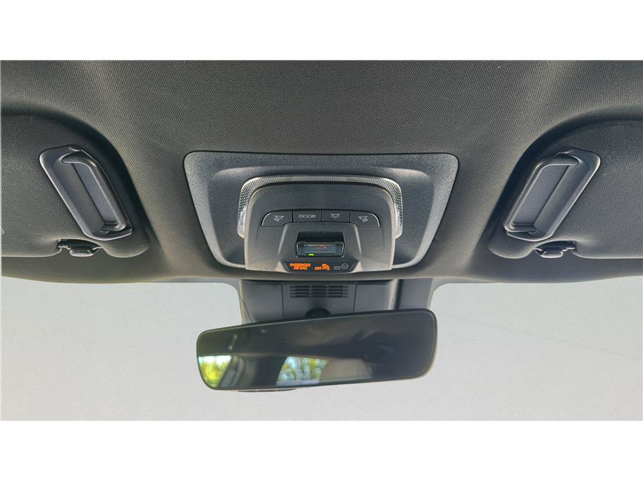 Used 2023 Subaru Solterra AWD image 29