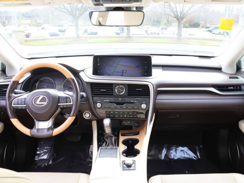 Used 2020 Lexus RX 350L FWD w/ Premium Package image 16