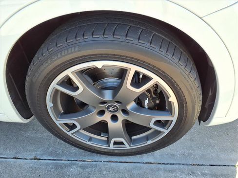 Used 2023 Maserati Levante Modena image 4