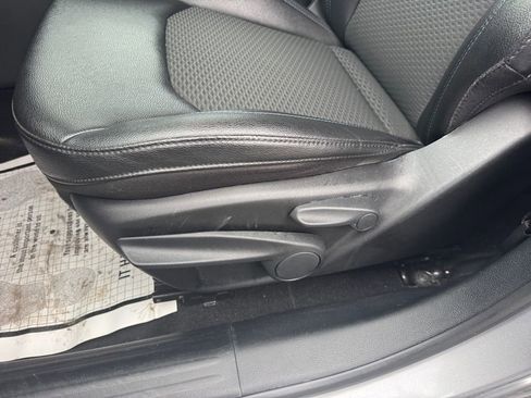 Used 2024 Jeep Compass Latitude image 27