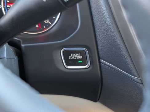 Used 2022 GMC Acadia Denali w/ Denali Ultimate Package image 21