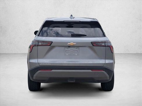 Used 2025 Chevrolet Equinox LT w/ Safety and Technology Package FWD image 7