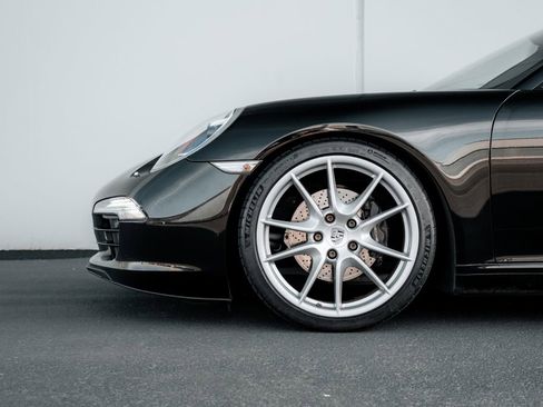 Used 2014 Porsche 911 Carrera image 15