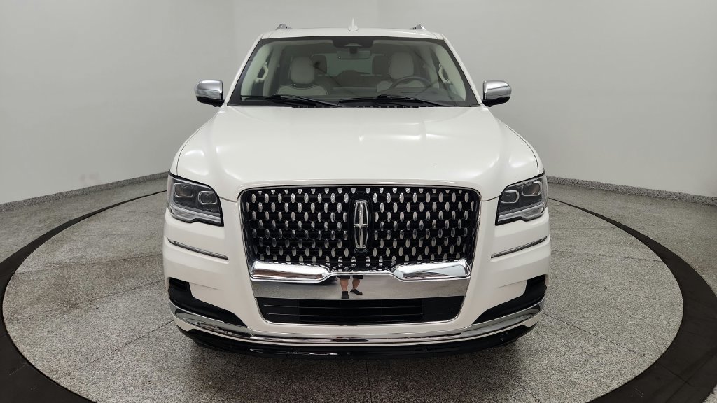 Used 2024 Lincoln Navigator Black Label AWD/4WD image 9