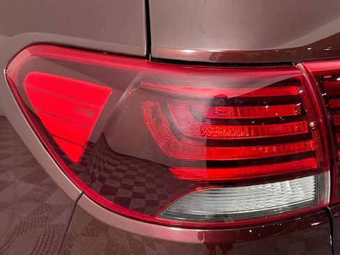 Used 2020 Kia Sorento EX image 35