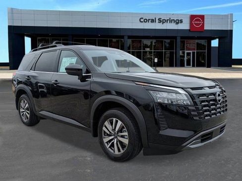 New 2026 Nissan Pathfinder SL image 7