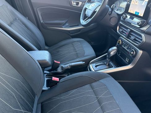 Certified 2018 Ford EcoSport SE image 16