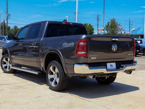Used 2019 RAM 1500 Laramie AWD/4WD image 2