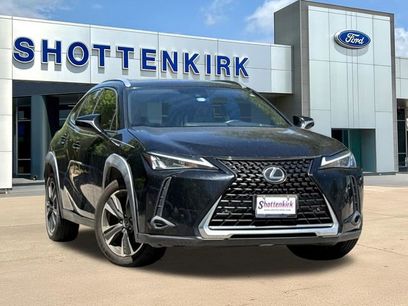 Used 2020 Lexus UX 200 w/ Accessory Package 2