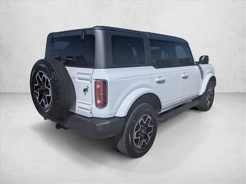 Used 2024 Ford Bronco Outer Banks AWD/4WD image 5