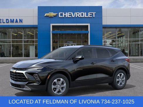New 2025 Chevrolet Blazer LT w/ Convenience Package image 2