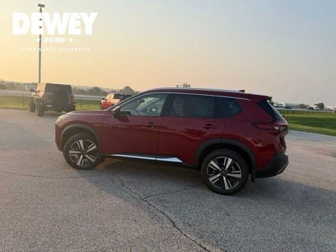 Used 2023 Nissan Rogue SL AWD/4WD image 9
