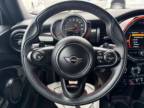 Used 2021 MINI Cooper S image 18