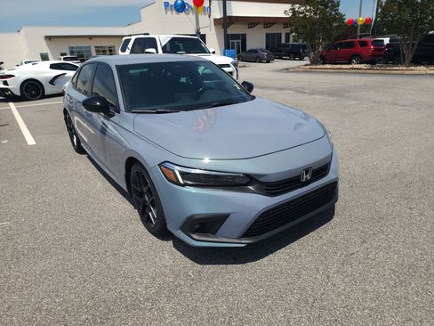Used 2024 Honda Civic Sport image 2
