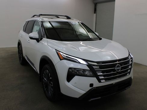 New 2026 Nissan Rogue Platinum AWD/4WD image 6