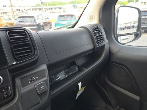 Used 2024 RAM ProMaster 3500 w/ Delivery Van Package FWD image 25