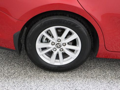 Certified 2025 Toyota Camry LE w/ Convenience Package image 6