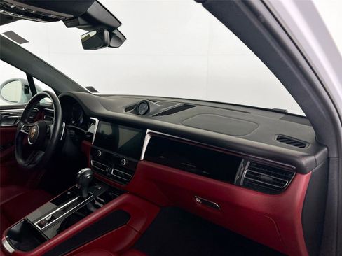 Used 2023 Porsche Macan S image 26