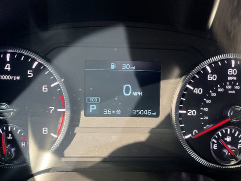 Used 2022 Kia Telluride LX image 35