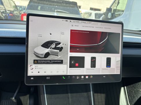 Used 2026 Tesla Model Y 2WD image 12