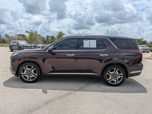 Used 2023 Hyundai Palisade Limited FWD image 8