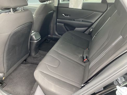Used 2023 Hyundai Elantra SEL w/ Convenience Package FWD image 15