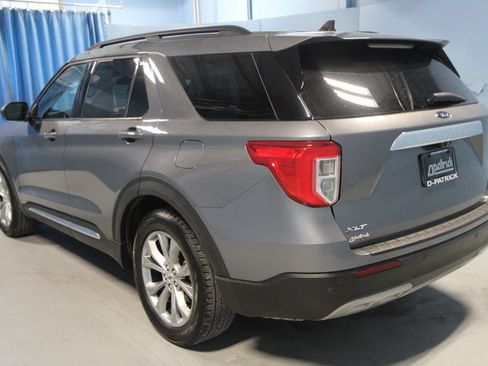 Used 2022 Ford Explorer XLT w/ Equipment Group 202A RWD image 31