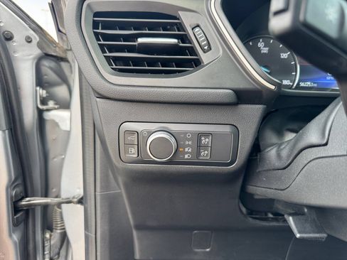 Certified 2021 Ford Escape SE w/ SE Sport Appearance Package FWD image 20