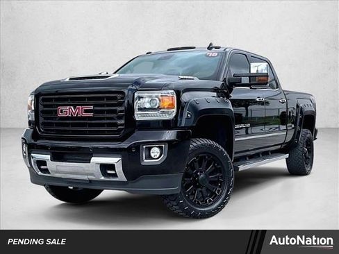 Used 2018 GMC Sierra 2500 Denali w/ Duramax Plus Package image 1