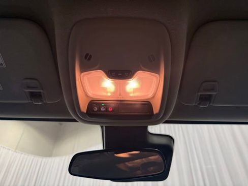 Used 2022 Buick Encore GX Select w/ Sport Touring Package image 15