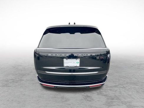 Certified 2025 Land Rover Range Rover SE image 6
