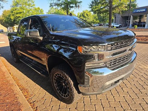 Used 2019 Chevrolet Silverado 1500 LT w/ All-Star Edition AWD/4WD image 2