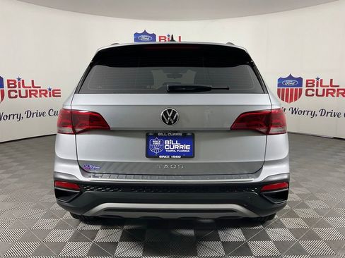 Used 2024 Volkswagen Taos S FWD image 4