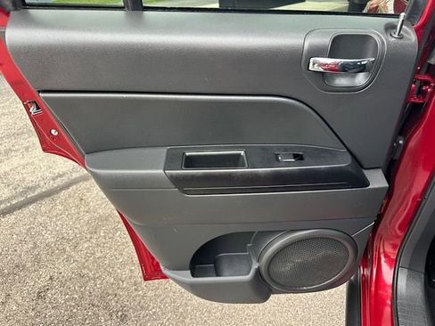 Used 2012 Jeep Compass Latitude image 17