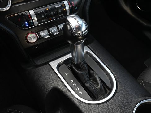 Used 2019 Ford Mustang Premium image 14