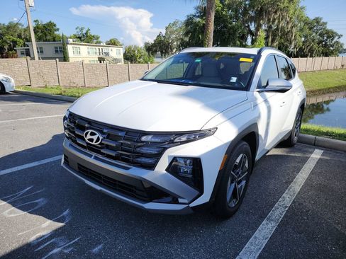 Certified 2025 Hyundai Tucson SEL FWD image 5