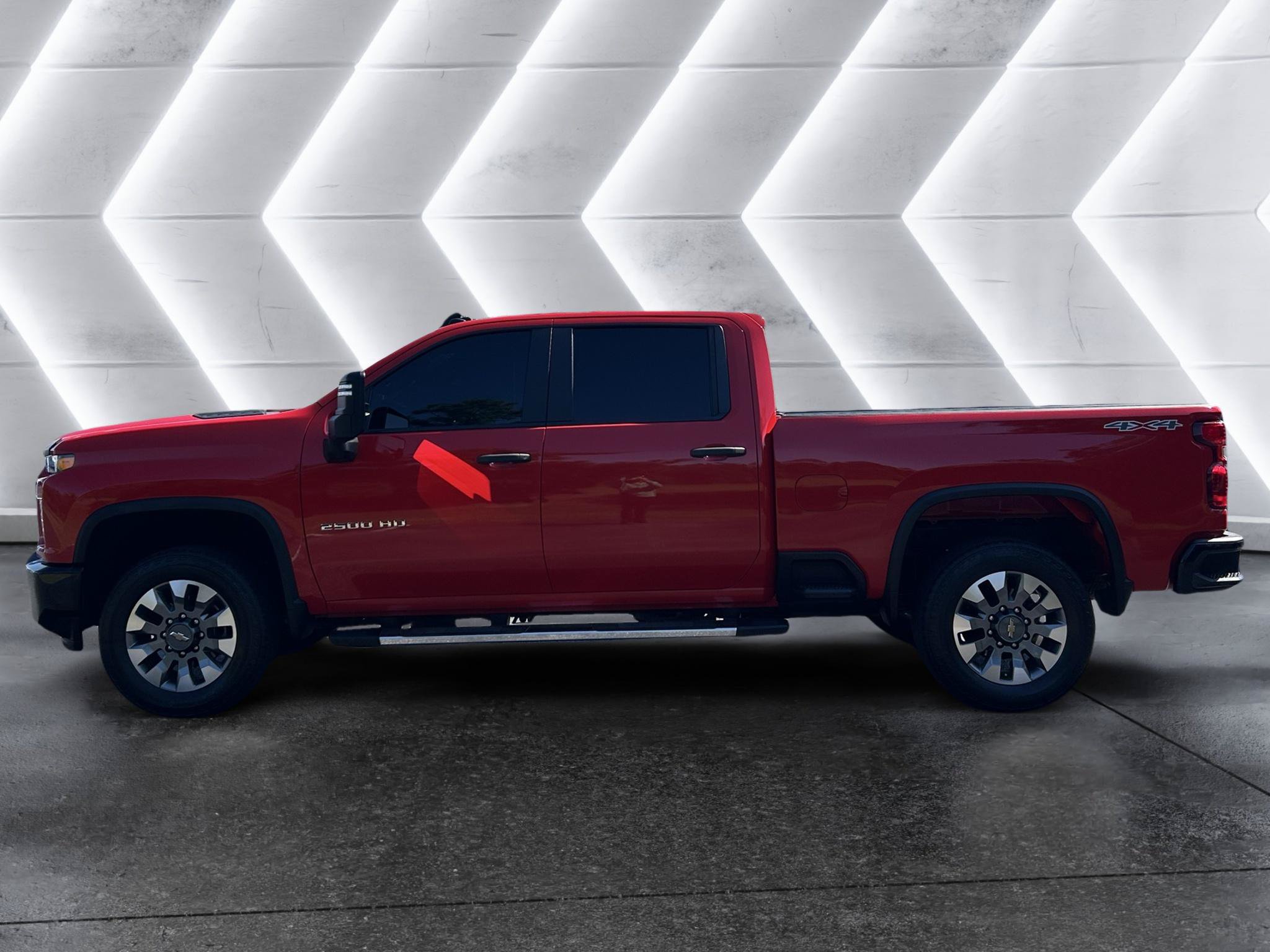Used 2022 Chevrolet Silverado 2500 Custom w/ Custom Value Package AWD/4WD image 4