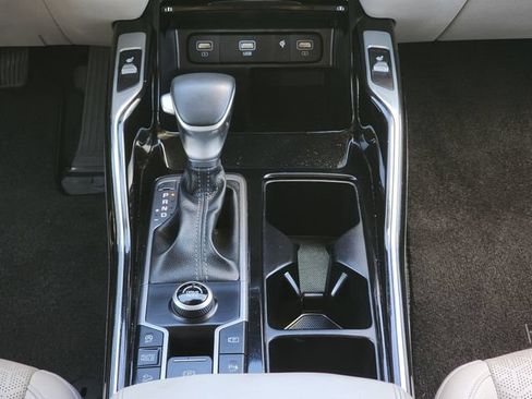 Certified 2023 Kia Sorento SX FWD image 26