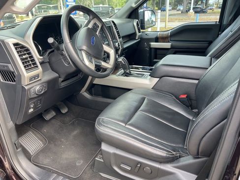 Used 2019 Ford F150 Lariat w/ Equipment Group 502A Luxury RWD image 9