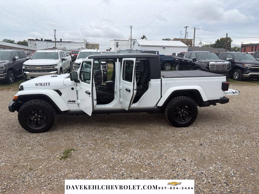 Used 2021 Jeep Gladiator Sport AWD/4WD image 25