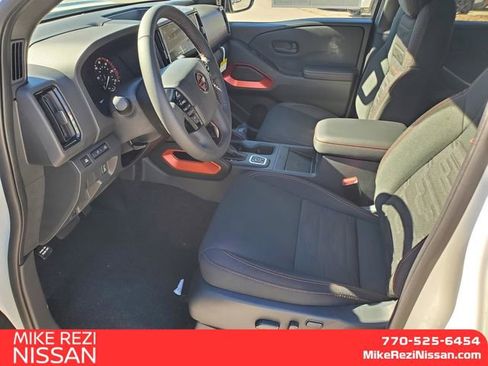 New 2026 Nissan Frontier PRO-4X w/ Pro-4x Convenience Package image 9